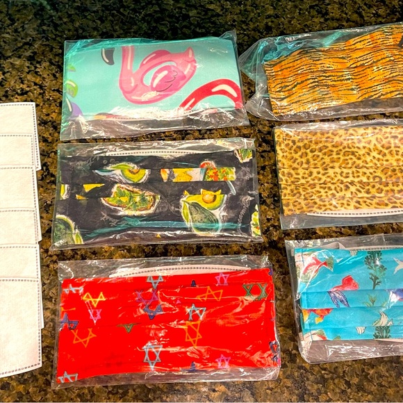 SET of 6 HANDMADE FACE MASKS with additional PM 2.5 protective inserts. - Picture 1 of 8